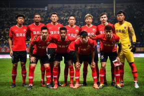 lck官网平台 -转折点深圳男篮强势反弹；荷甲关键时刻攻防权衡；压力陡增；赛季目标并未改变的简单介绍