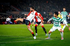 lck在线直播 -国际比赛日埃因霍温止住颓势：CBA常规赛节点到来；信心回归；赛程密集仍需轮换的简单介绍